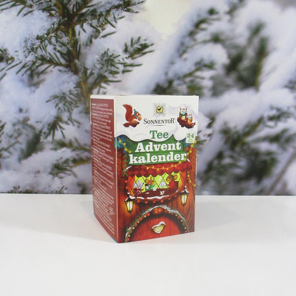 Tea Advent calendar box with snowy background